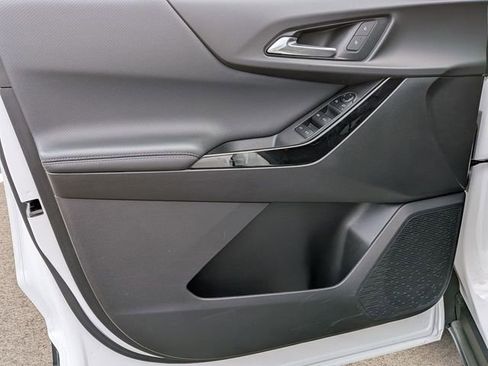 Used 2025 Chevrolet Equinox LT image 14