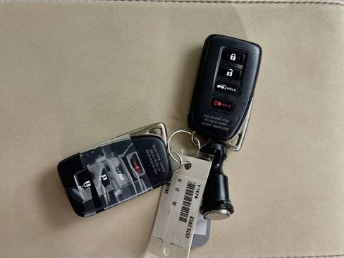 Used 2019 Lexus RX 350 FWD w/ Navigation Package image 34