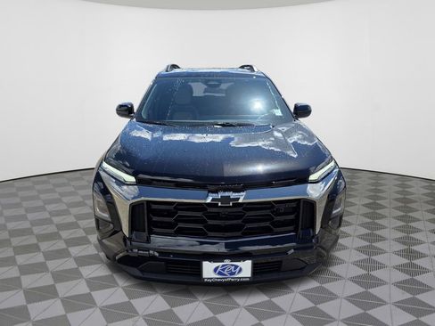 New 2026 Chevrolet Equinox ACTIV w/ LPO, Floor Liner Package FWD image 2