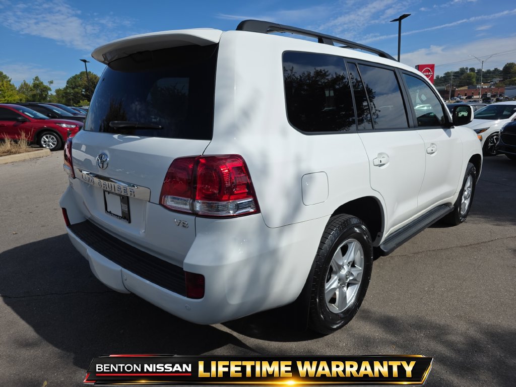 Used 2011 Toyota Land Cruiser w/ Upgrade Pkg AWD/4WD image 10