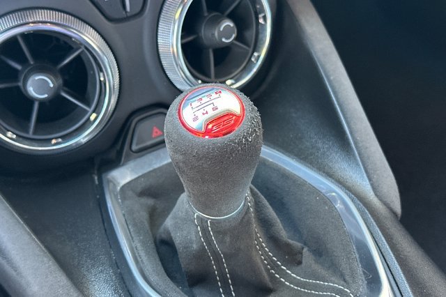 Used 2019 Chevrolet Camaro SS RWD image 22