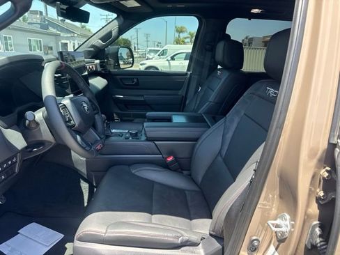 Used 2025 Toyota Sequoia TRD Pro AWD/4WD image 9