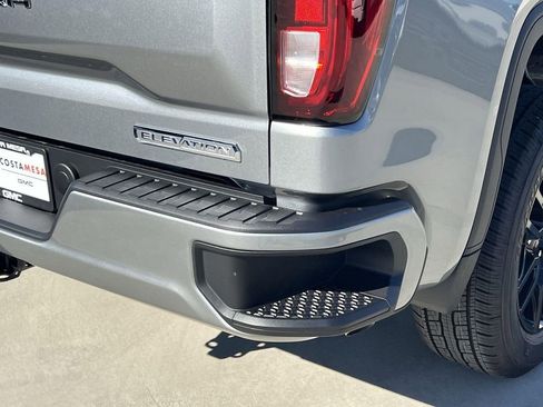 New 2026 GMC Sierra 1500 Elevation image 30