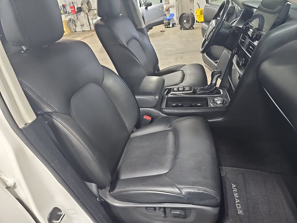 Used 2023 Nissan Armada SV w/ Cargo Package AWD/4WD image 10