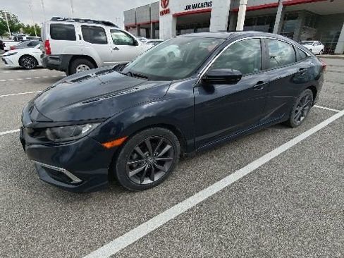 Used 2019 Honda Civic EX image 2