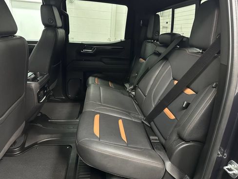 Used 2025 GMC Sierra 1500 AT4 w/ AT4 Premium Package AWD/4WD image 22