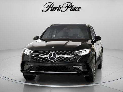 Certified 2025 Mercedes-Benz GLC 300 image 37