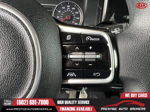 Used 2022 Kia Sorento LX image 28