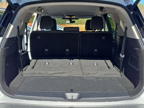 New 2025 Nissan Pathfinder SL image 13