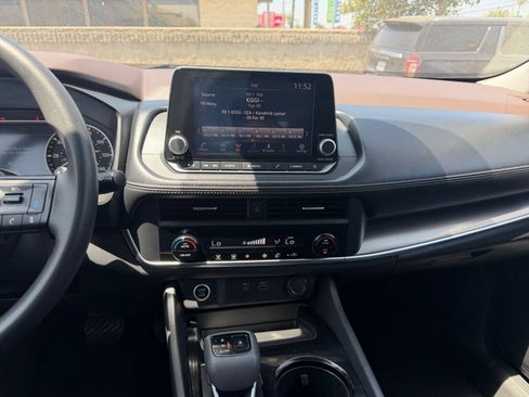Used 2023 Nissan Rogue SV FWD image 17