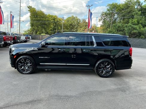 Used 2021 GMC Yukon XL Denali w/ Denali Ultimate Package AWD/4WD image 4