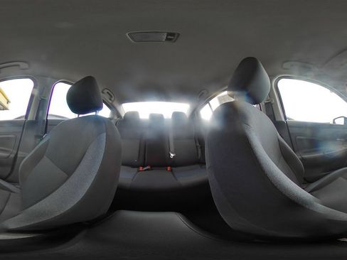 Used 2025 Nissan Versa SV FWD image 39