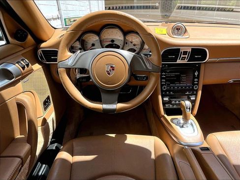 Used 2009 Porsche 911 Carrera S RWD image 11