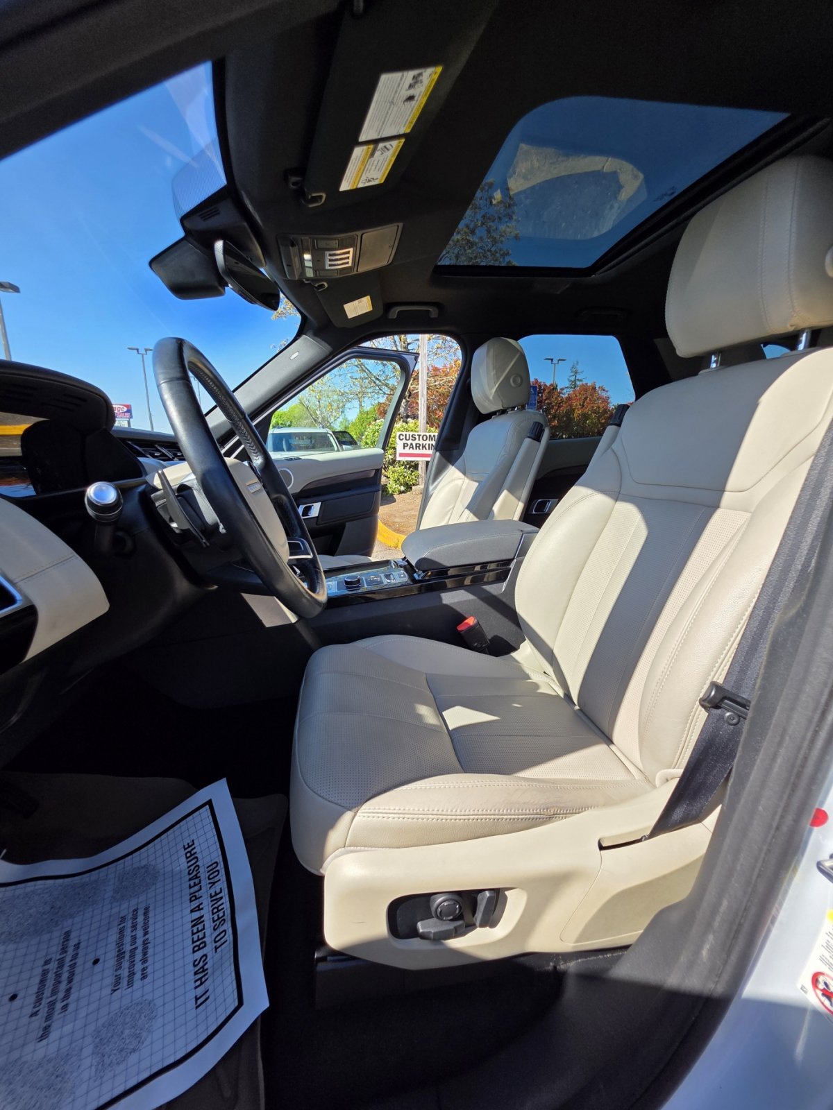 Used 2019 Land Rover Discovery HSE AWD/4WD image 10