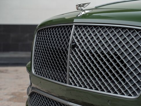 Certified 2024 Bentley Flying Spur W12 image 9