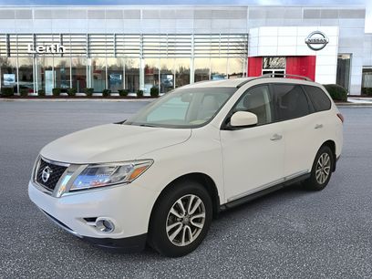 Used 2014 Nissan Pathfinder SL w/ SL Tech Package