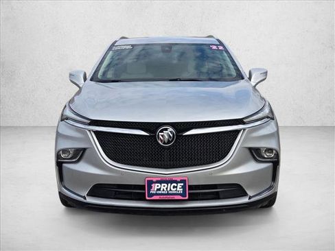 Used 2022 Buick Enclave Essence w/ Sport Touring Edition image 2