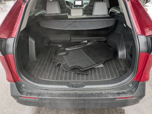 Used 2023 Toyota RAV4 XLE Premium image 32