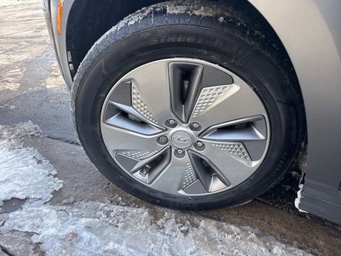 Used 2021 Hyundai Kona Ultimate image 12