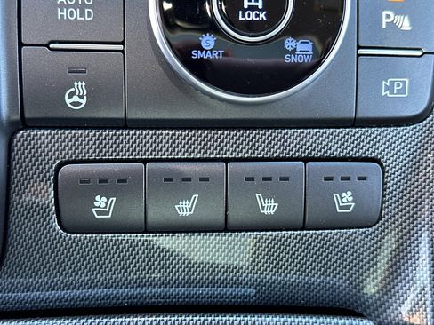 Used 2022 Hyundai Santa Fe Limited image 24