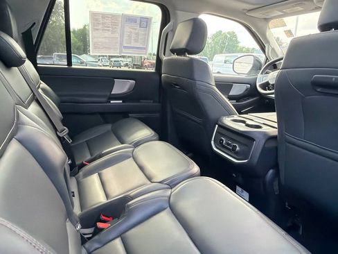 Used 2025 Ford Expedition Max Active AWD/4WD image 21