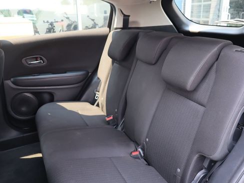Used 2016 Honda HR-V LX image 11