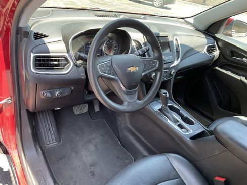 Used 2019 Chevrolet Equinox LT FWD image 17