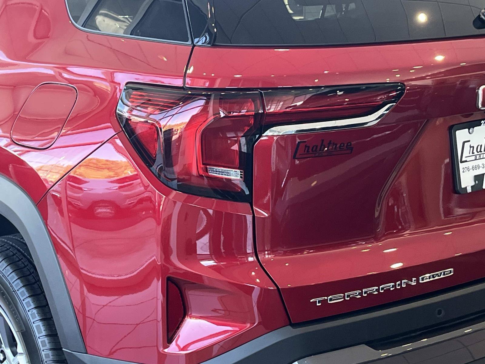 New 2027 GMC Terrain Elevation w/ LPO, Floor Liner Package AWD/4WD image 5
