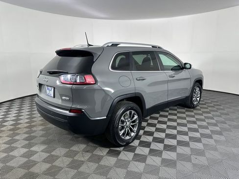 Certified 2019 Jeep Cherokee Latitude Plus w/ Cold Weather Group image 8