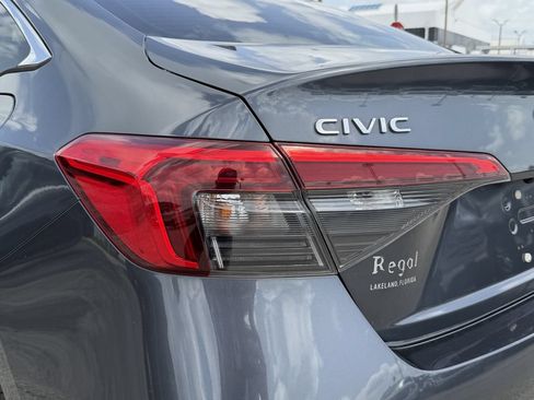 Used 2022 Honda Civic EX image 11