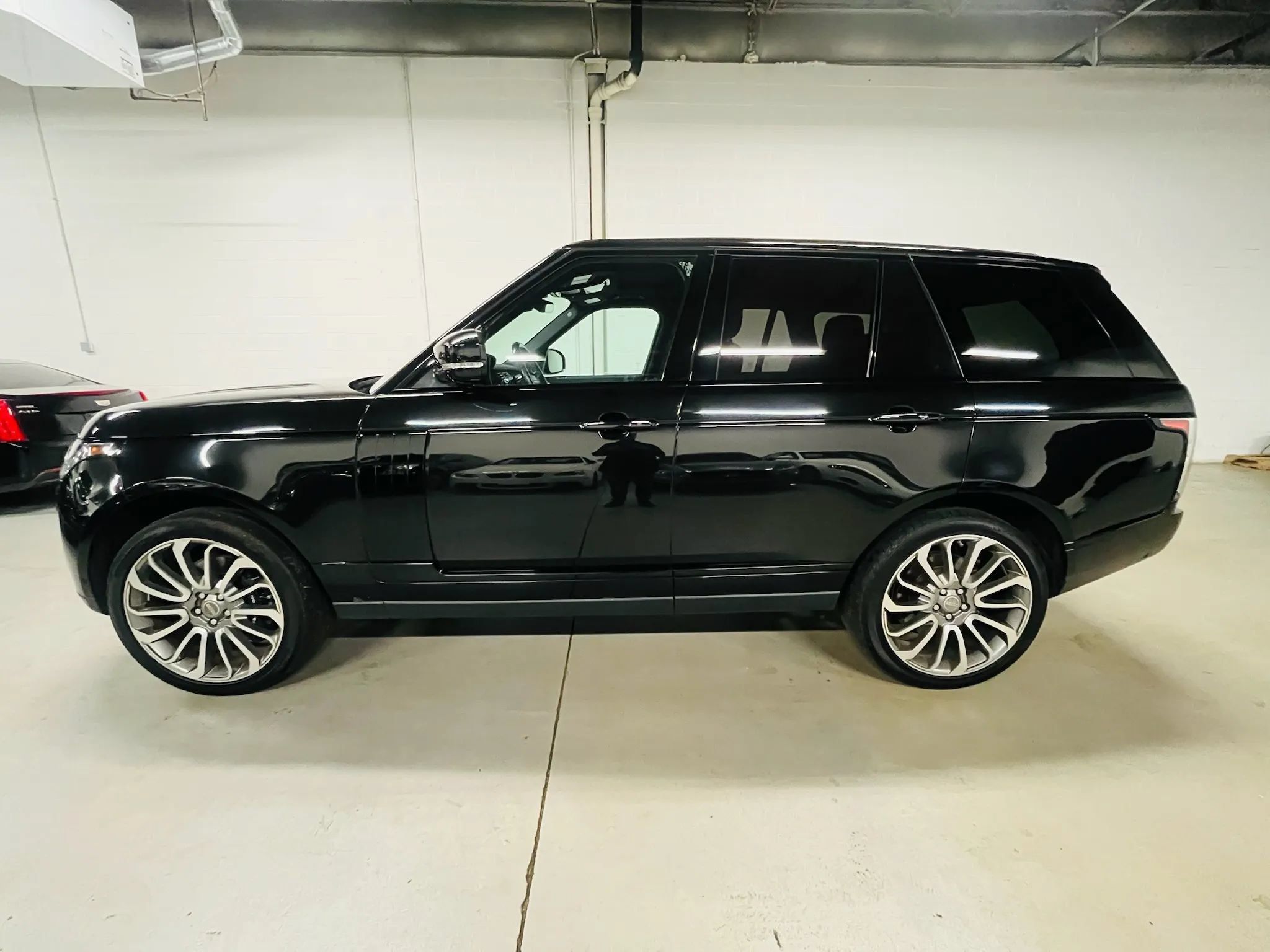 Used 2019 Land Rover Range Rover Supercharged AWD/4WD image 5