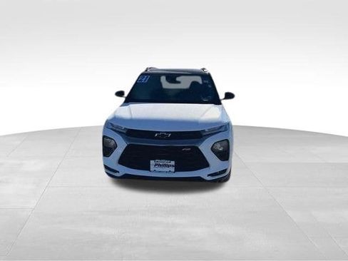 Used 2021 Chevrolet TrailBlazer RS w/ Convenience Package AWD/4WD image 3
