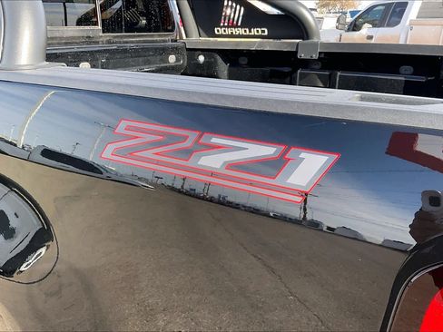 Used 2022 Chevrolet Colorado Z71 image 29