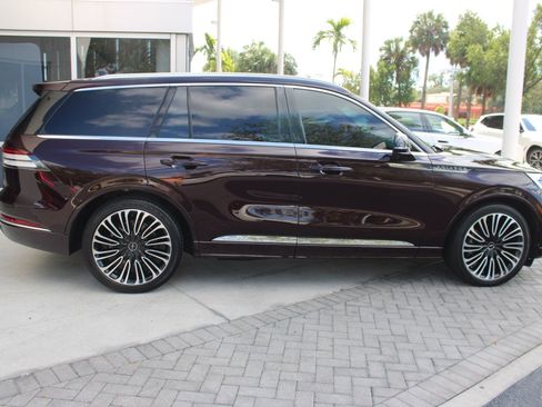 Used 2023 Lincoln Aviator Black Label w/ Dynamic Handling Package image 8