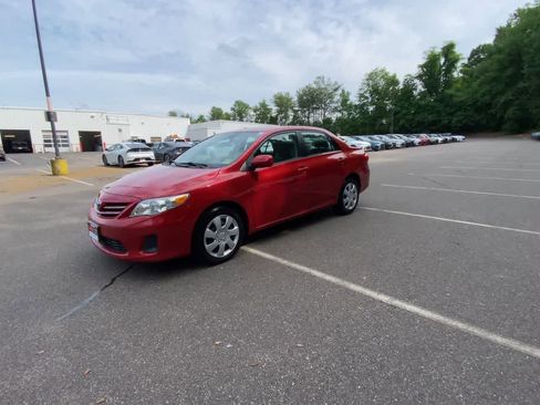 Used 2013 Toyota Corolla LE FWD image 5