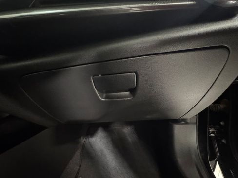 Used 2024 Chevrolet Trax ACTIV w/ Sunroof Package image 24