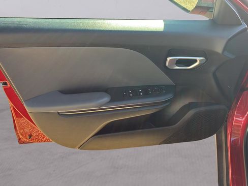 Used 2025 Kia K4 FWD image 19