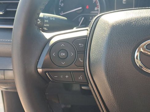Certified 2022 Toyota Camry SE image 15