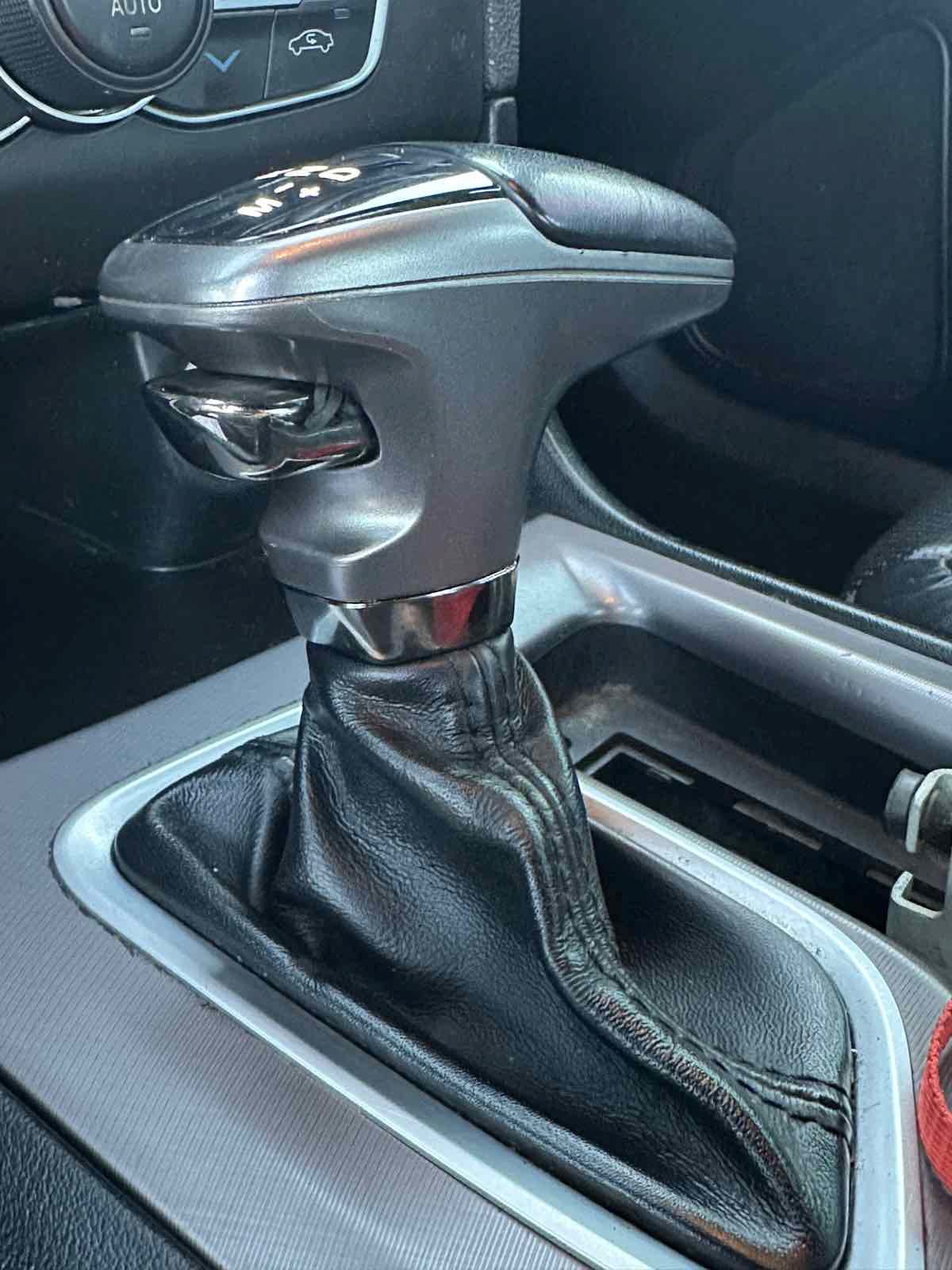 Used 2022 Dodge Charger SXT w/ Plus Group RWD image 21
