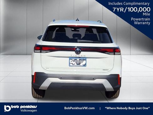 New 2026 Volkswagen Tiguan SE AWD/4WD image 25
