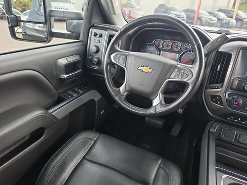 Used 2018 Chevrolet Silverado 2500 LTZ w/ Duramax Plus Package AWD/4WD image 8