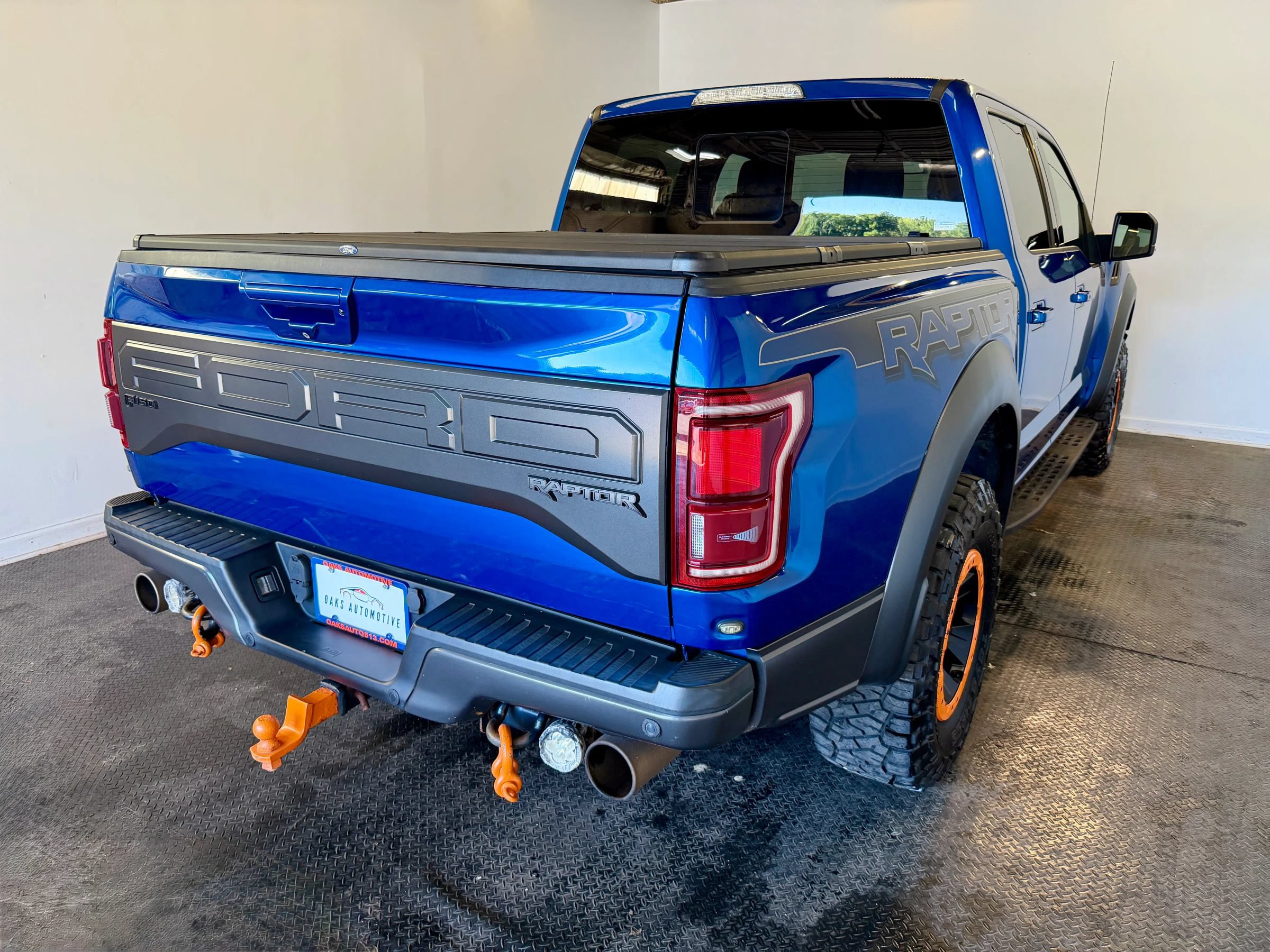 Used 2018 Ford F150 Raptor w/ Equipment Group 802A Luxury AWD/4WD image 7