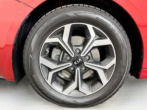 Used 2019 Kia Forte LXS image 11