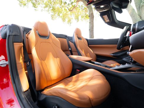 Used 2023 Ferrari Portofino M RWD image 7