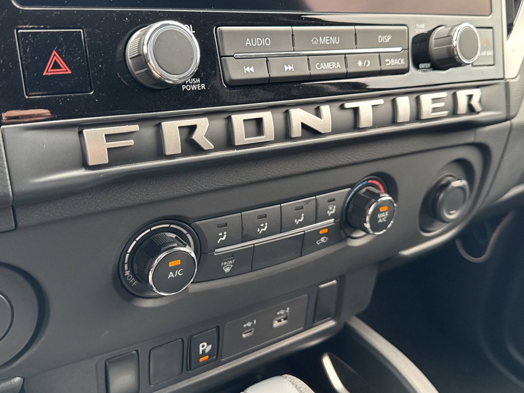 Used 2025 Nissan Frontier SV RWD image 13