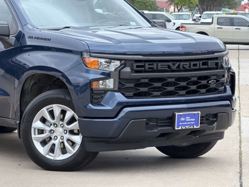 Used 2023 Chevrolet Silverado 1500 Custom w/ LPO, Dark Essentials Package image 2