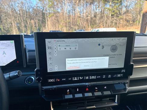 Used 2025 GMC Hummer EV 3X w/ LPO, Sport Package image 27