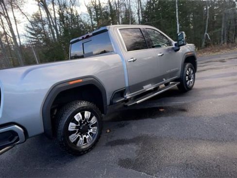 New 2026 GMC Sierra 3500 Denali w/ Technology Package image 9