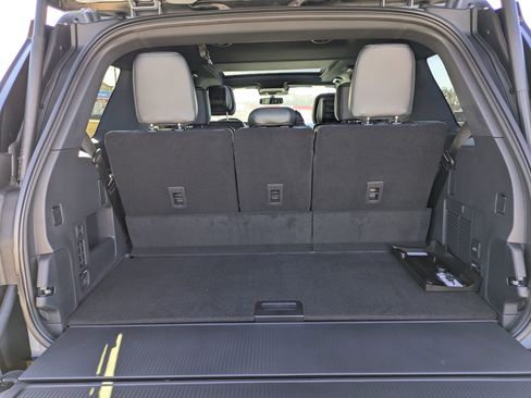 New 2026 Ford Expedition Platinum w/ Stealth Appearance Package image 36