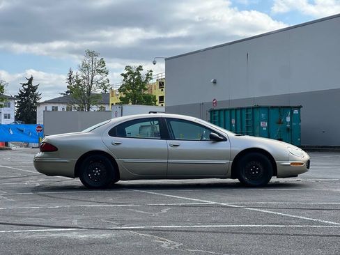 Used 2000 Chrysler Concorde LX FWD image 6